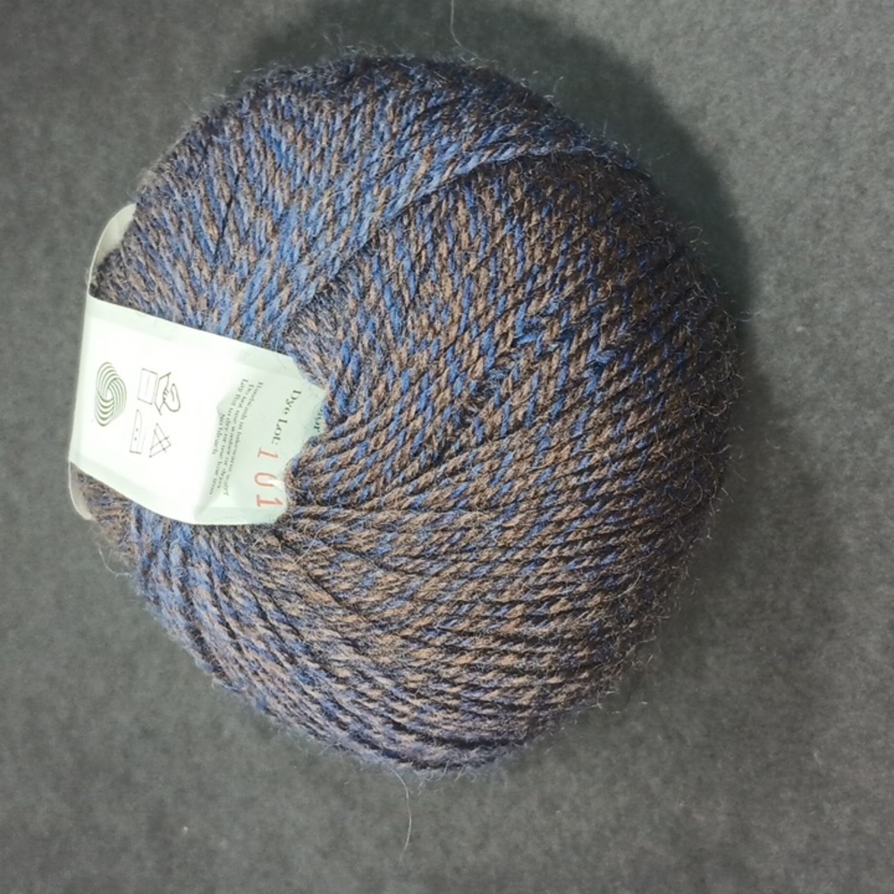 3/$15 Jojoland Melody Y48 Blue Brown Variegated 100% Wool 50g 200m 220yd 1 Skein - Picture 2 of 9